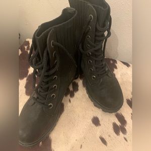 Blowfish Malibu Reilly Tech Knit Combat Boots in Black Raven Womens Size 7.5